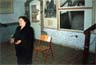 Η Ειρήνη Καραντενιζλή (τραγούδι) κατά τη διάρκεια ηχογράφησης του ερευνητικού προγράμματος «Κιβωτός του Αιγαίου» στο Πολύκεντρο του Μανταμάδου Λέσβου, στις 01/11/1998.