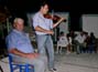 Ο μουσικός Γιάννης Γιαμαίος παίζει βιολί στο πανηγύρι  της Αγ. Παρασκευής στο Αγαθονήσι στις 26/07/06. Καθιστός διακρίνεται ο πατέρας του Σταύρος (λαούτο) να τραγουδά.